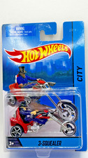 Hot Wheels City 3-Squealer 2013 Red/Blue X2088-09251L