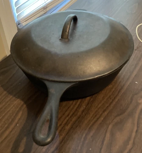 Vintage Lodge Cast Iron Chicken Fryer Deep Skillet No 8 with Lid 10 In Diameter