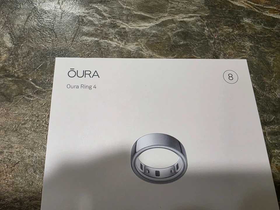 NEW SEALED Oura Ring 4 Gen 4 - Silver - Size 8 - Smart Sleep & Health Tracker - Image 2 of 4