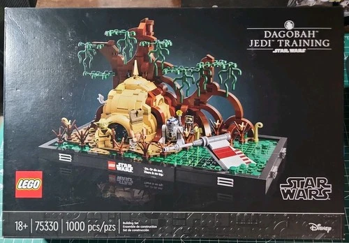 LEGO Star Wars: Dagobah Jedi Training Diorama (75330)