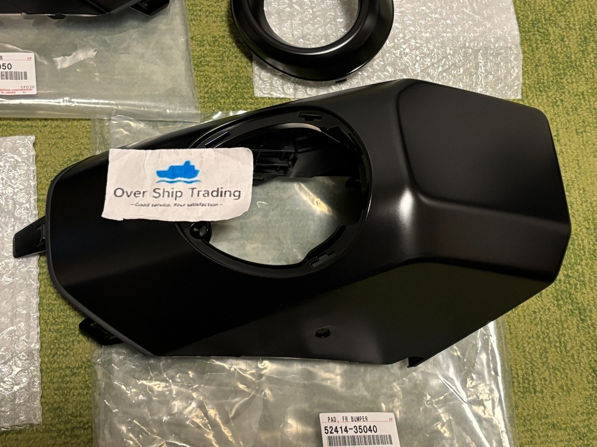 Toyota Genuine FJ Cruiser Black Edition Front Corner Bumper Pad