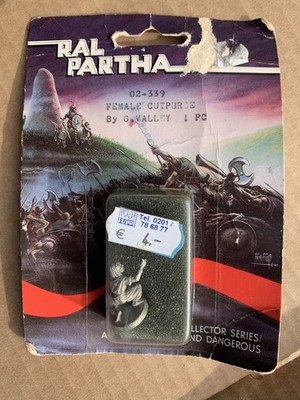 Ral Partha Modell 02-339 Female Cutpurse