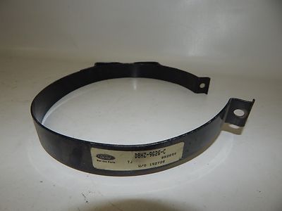 New OEM 1978 & Up Ford Heavy Truck Clamp Support D8HZ9626C