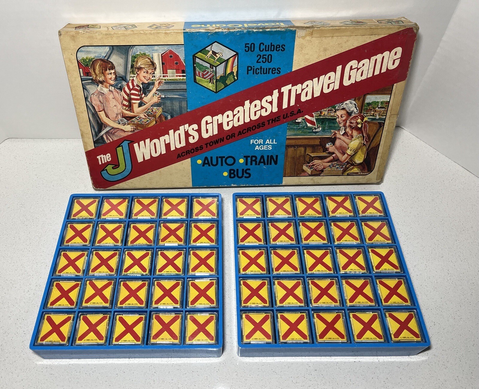 World’s Greatest Travel Game Vintage W/ 50 Cubes & 250 Pictures In