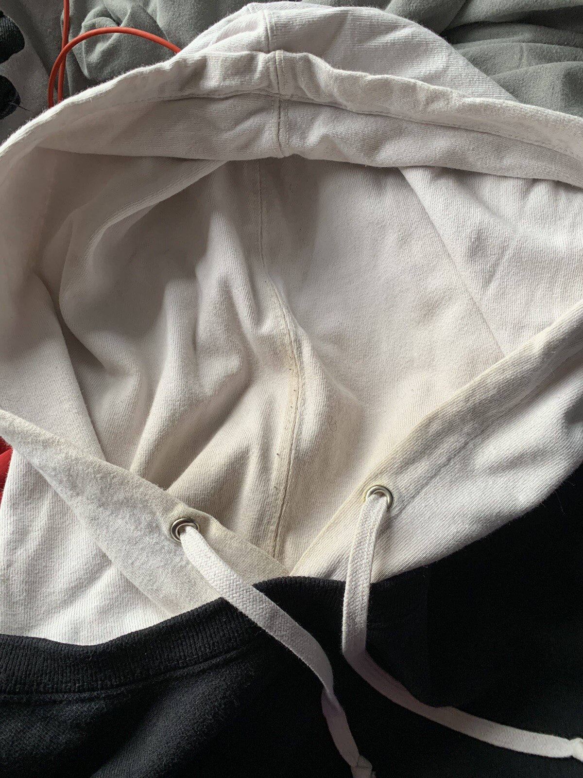 2000s Supreme 1994 Logo Arm Patch Two Tone Hoodie Black/White Size XLarge. image 7