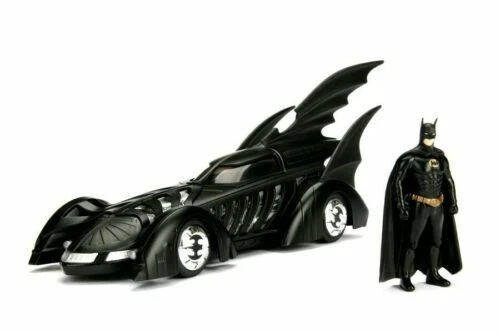 Auto di modellismo statico scala 1:24 tema Batman
