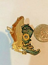 Lions Club INTERNATIONAL Pin WYOMING 1995 MD-15 COWBOY HOLSTER GUN BOOT SPUR