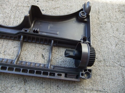 Replacement Bottom Base Plate Soleplate to Fit Dyson DC25 DC 25 Vacuum 916184-01 - Picture 9 of 10