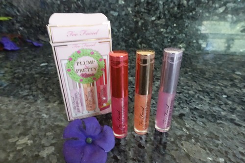 Too Faced plump & pretty kisses travel size lip injection new in box - Picture 2 of 4