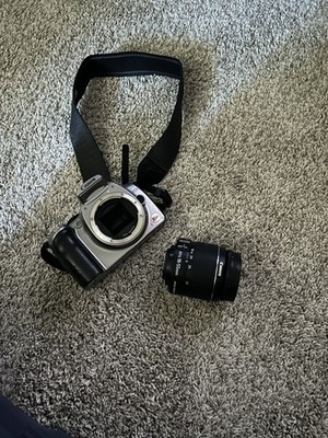 Canon EOS Rebel Digital SLR 6MP Silver Body w/ EF-S 18-55mm f/3.5 LensNO BATTERY