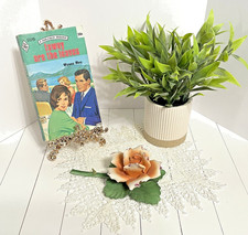 Vintage Harlequin Romance #51310, Tawny Are The Leaves by Wynne May, A174