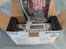 Pyle PLMRB29W Marine Bluetooth Stereo Receiver White USB/SD, 3.5mm AUX, 300W