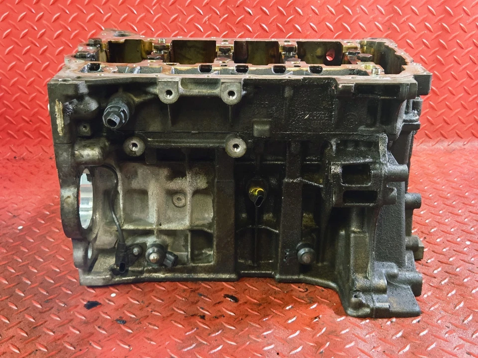 Bloque de cilindros de motor BONITA FORMA 2012-2018 BMW 528i 328i x1 x3 2.0 7587604 Foto 4 de 4