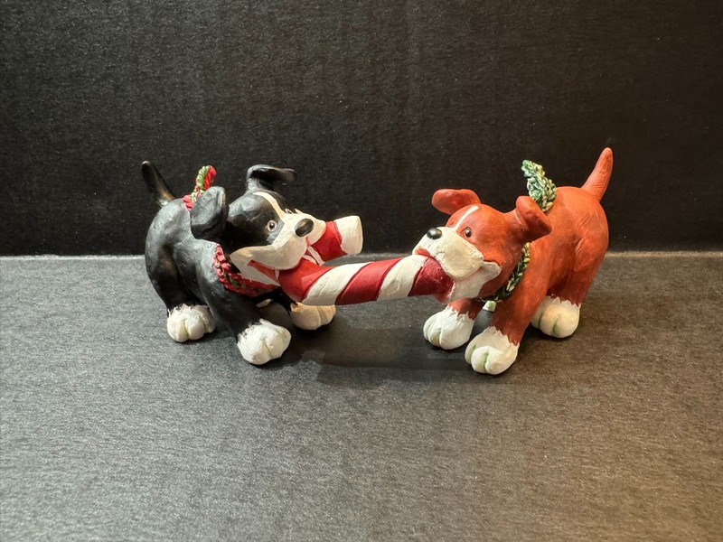 NIB Russ Berrie Wags To Whiskers 2 Puppy Dogs with Candy Cane Christmas Ornament