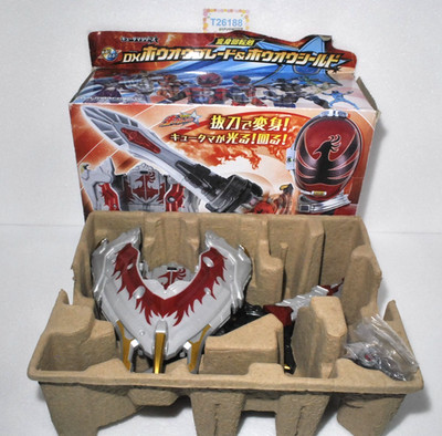 BANDAI Uchu Sentai Kyuranger Transformation Sword DX Houou Blade & Houou Shield