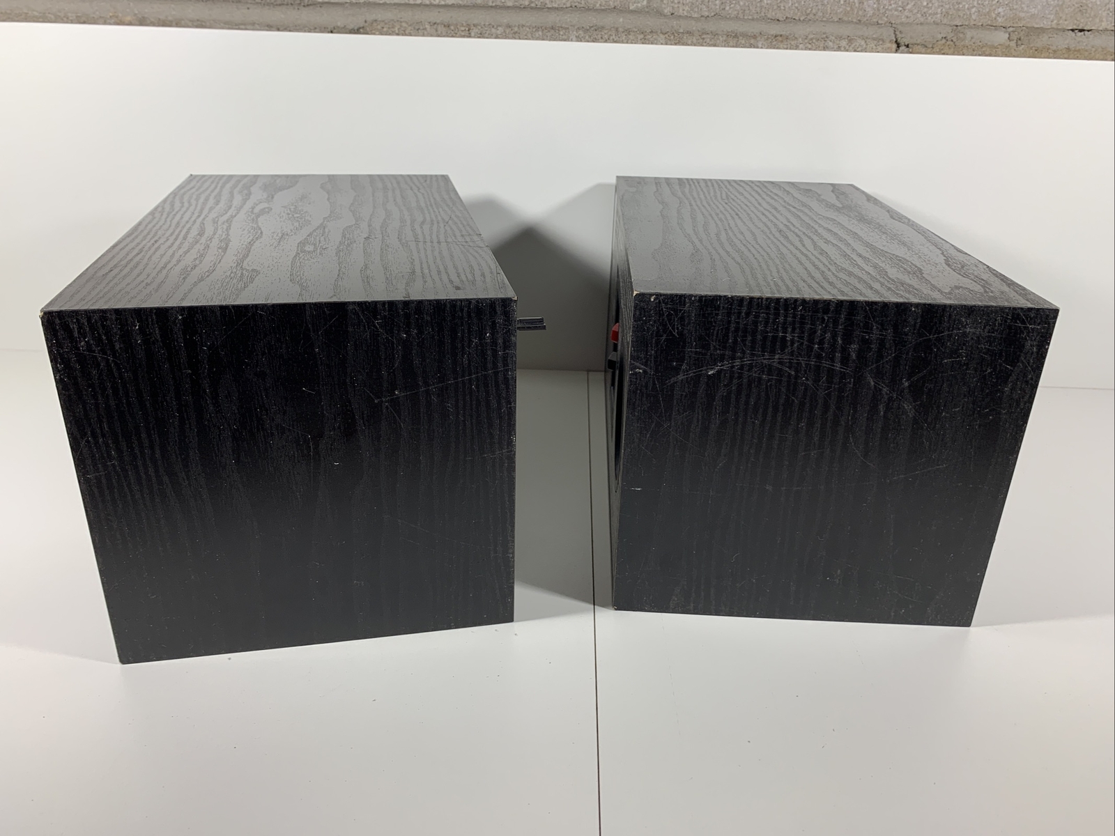 Klipsch SB1 BK 8 ohms 75 watts Pair Black Bookshelf Speakers See