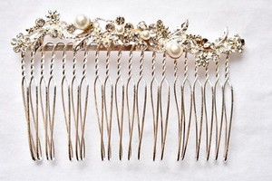Rhinestone Faux Pearl Hair Comb Silver Tone Formal Wedding Hair