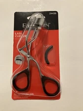 Revlon Eyelash Curler For Beautiful Upswept Lashes Easily.