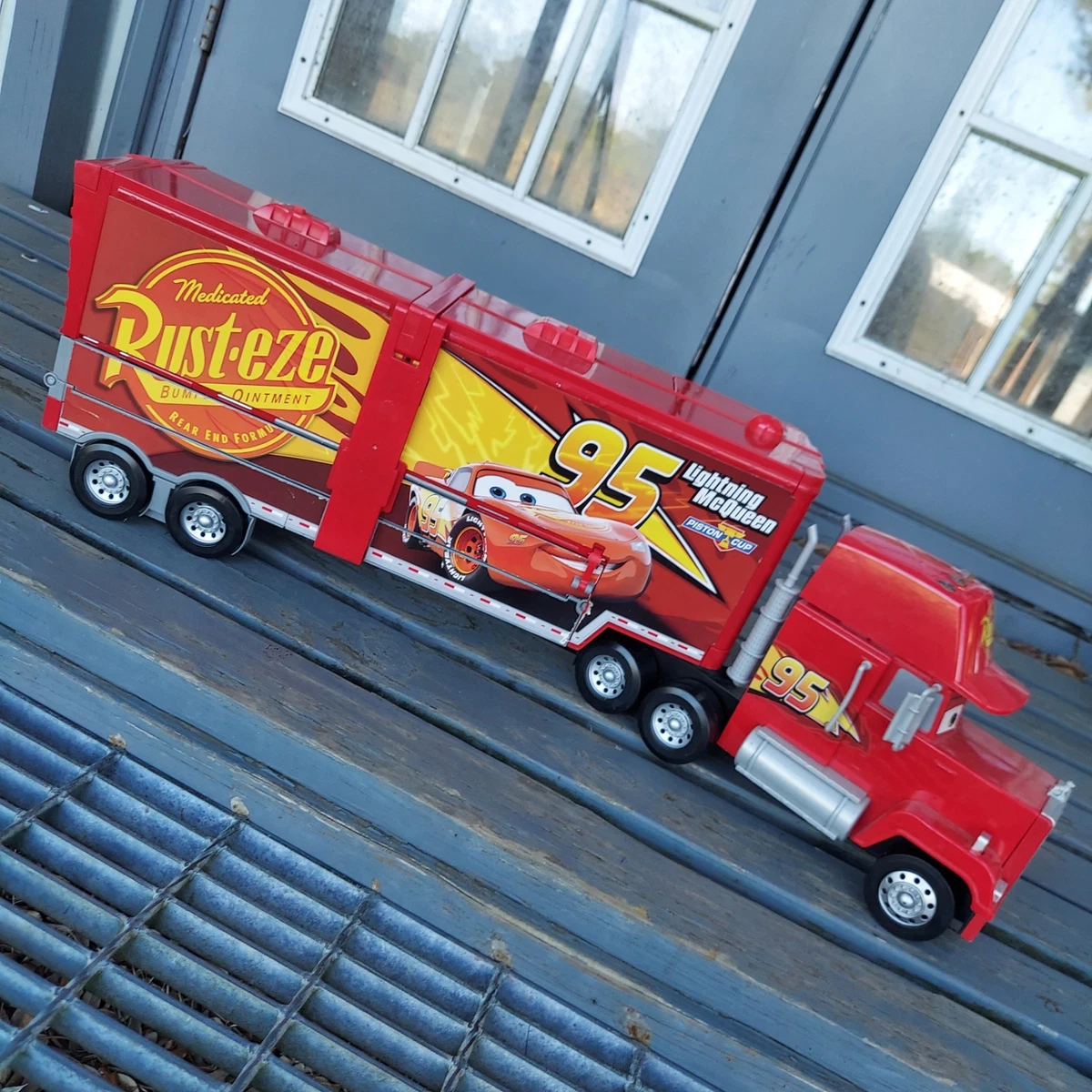 Disney Diecast Vehicle Play Sets | Updated Oct 2026