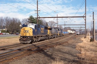 JS ORIGINAL SLIDE CSX CSXT DARK FUTURE SD60I #8731+2 MIT ZUG IN 2004