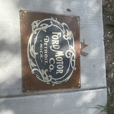 Vintage Ford Motor Company Detroit Metal Classic Sign Garage Historic Old Logo