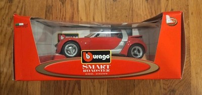 BURAGO 1/18 SCALE SMART ROADSTER RED #34099 DIAMOND COLLECTION DIE CAST ITALY
