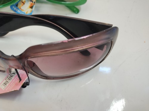 Fashion Retro Sunglasses Lot 3 New Old Stock UV Jackie O Plastic Frame - Picture 11 of 11