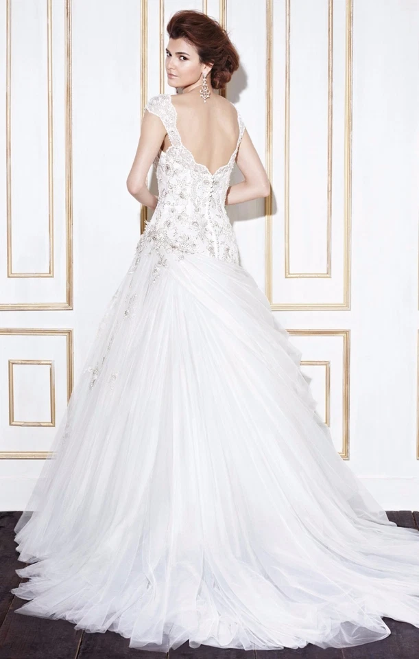 Vestido de novia azul de Enzoani "Gamba" talla 10 marfil/estaño Foto 2 de 3