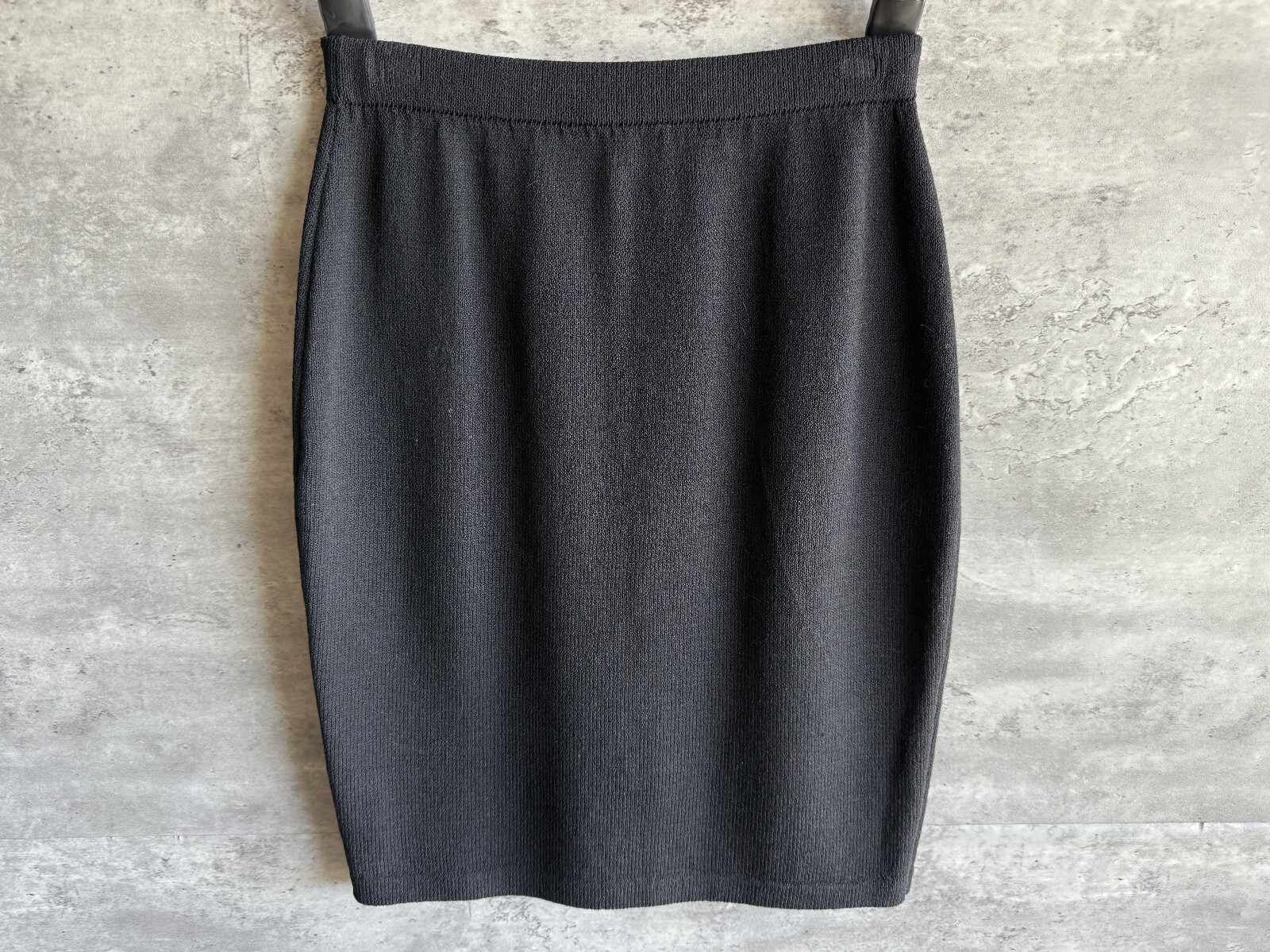 St. John Caviar Solid Black Wool Blend Santana Kn… - image 7