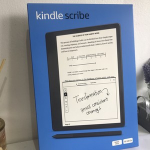 Amazon Kindle Scribe 16GB102 300ppi Paperwhite DisplayBasic PenRRP 329 - image 2