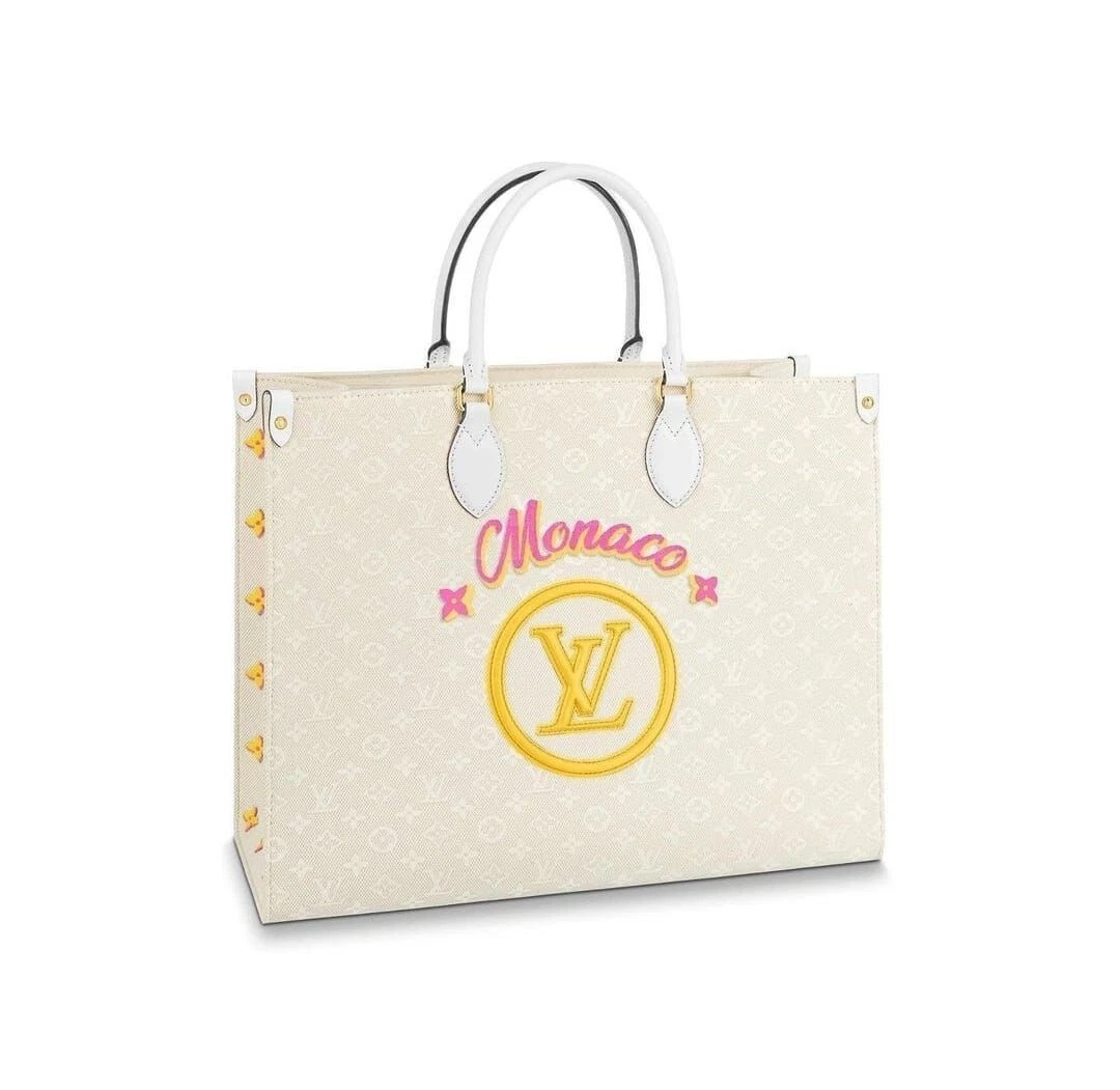 Louis Vuitton Cream Monogram Jacquard Hawaii OnTheGo GM, 2022 Available For  Immediate Sale At Sotheby's