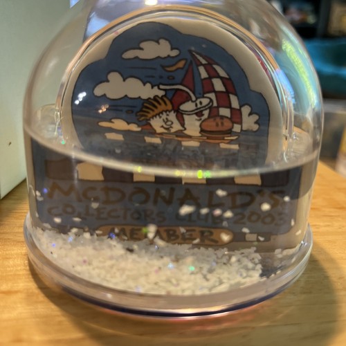 2003 McDonald’s Collectors Club Snow Globe Convention Exclusive Ronald McDonald - Picture 3 of 4
