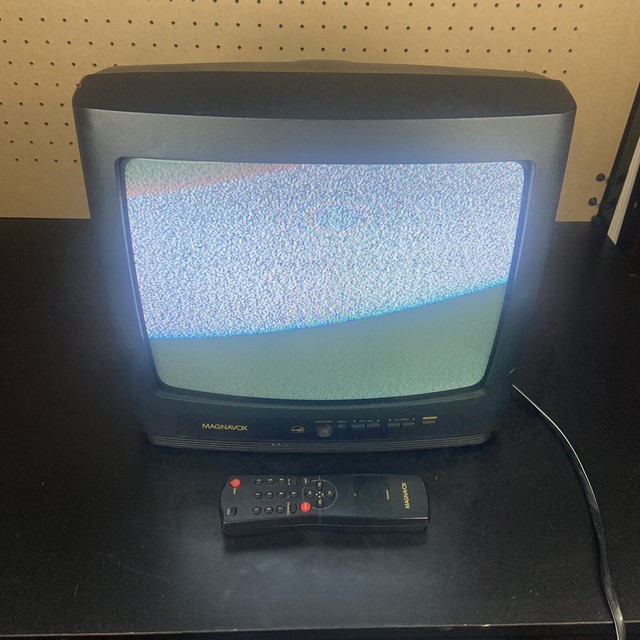 Magnavox MT1301B101 13” Color CRT TV for Retro Gaming W/ Original Remote Magnavox MT1301B101 13” Color CRT TV for Retro Gaming W/ Original Remote