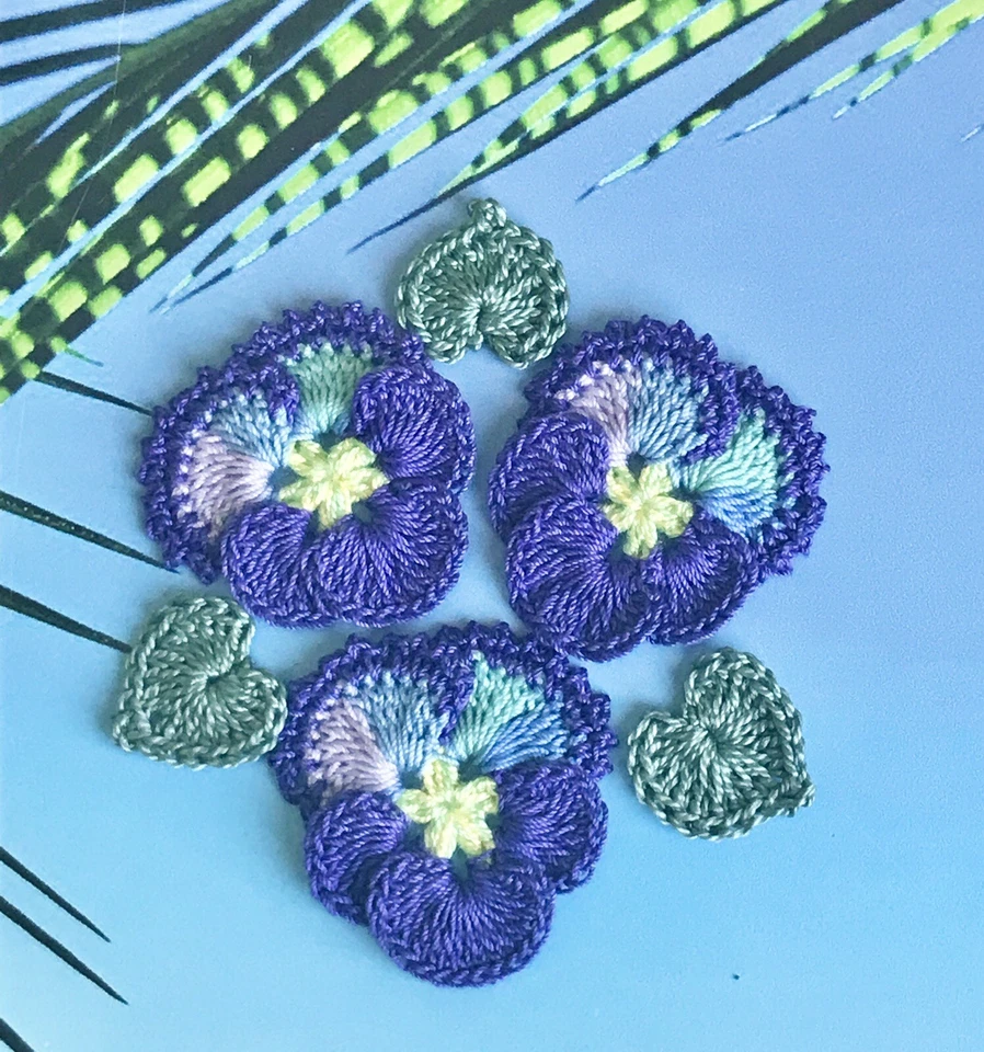 Lavanda Púrpura Crochet Pensamiento Flores Hojas Set Apliques 6 Unidades Foto 2 de 2