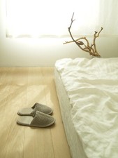 Zapatillas de ganchillo de lino natural hechas a mano Zapatillas de baño para el hogar Suela antideslizante