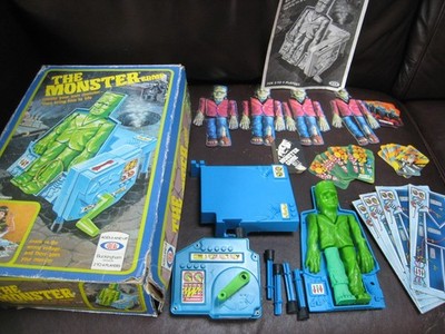 DAS MONSTER SPIEL von IDEAL Games 70er Jahre Vintage Frankenstein Spiel