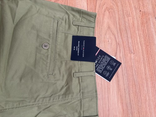 BNWT Men's Tommy Hilfiger THFLEX 1985 Harlem Cargo Shorts Faded Olive 32 waist - Picture 5 of 5