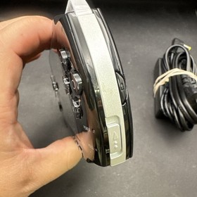 Sony PSP 3000 Piano Black - GOOD CONDITION + Official 4GB Card + Charger E2