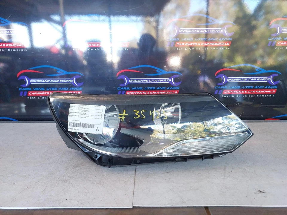 VOLKSWAGEN TIGUAN 2011-2016 RIGHT HEADLAMP Station Wagon  - image 4 of 4