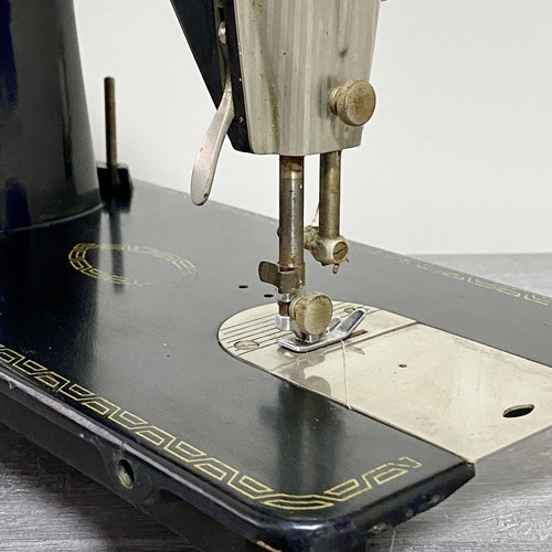 Vintage Singer Nähmaschine 191b schwarz verkauft wie gesehen ungetestet selten - Bild 13 von 18