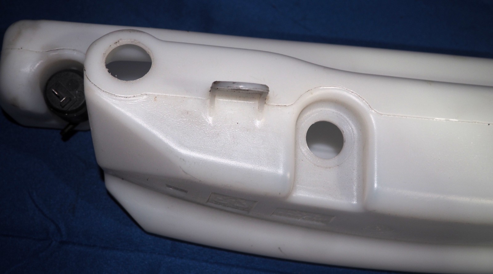 NOS OEM! 2000-2005 Ferrari 360 Windshield & Headlight Washer Fluid Reservoir