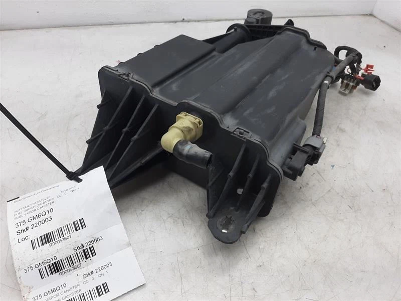 Bote de vapor de combustible 10 11 12 13 14 15 16 Cadillac SRX 25949888 Foto 3 de 4