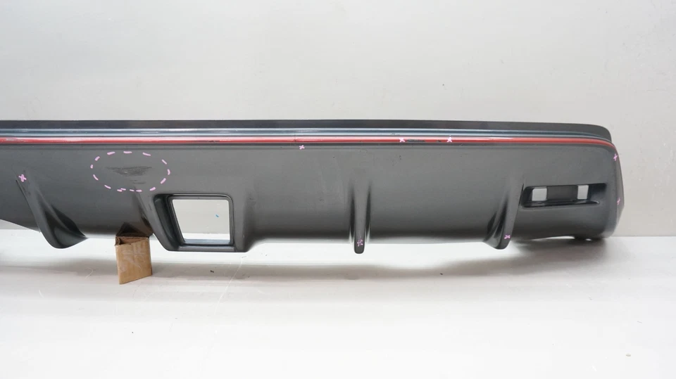 Nissan Juke Nismo 2013-2017 parachoques trasero inferior panel de cenefa OEM Foto 4 de 4