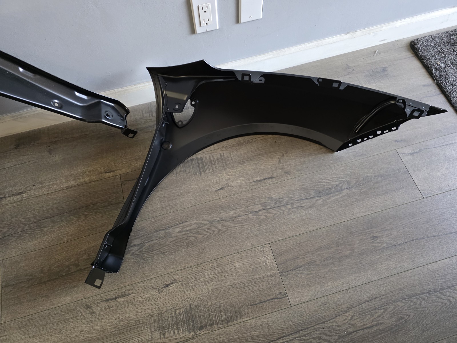 FERRARI 488 GTB SPIDER FRONT FENDER LEFT AND RIGHT 87524011 87523911