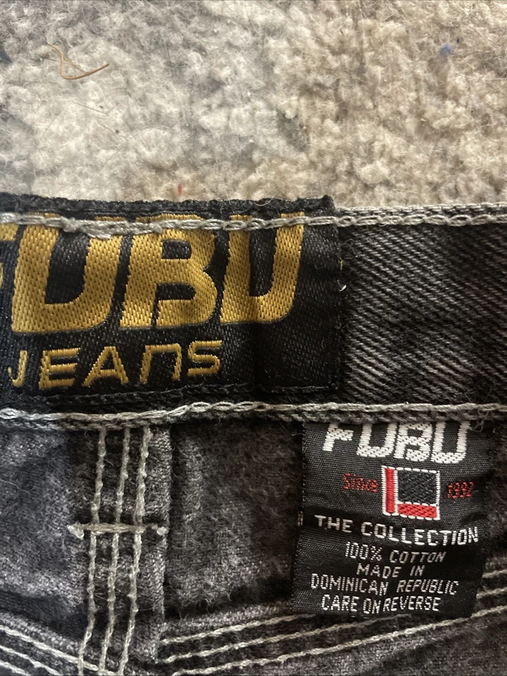 Pantalones cortos vintage Fubu talla 10 Foto 3 de 4
