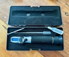 D-D H2 OCEAN SALINITY REFRACTOMETER SEAWATER SALT TEST FISH TANK HYDROMETER