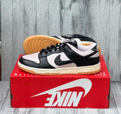 MENS NIKE DUNK LOW RETRO LTD  / BLACK-PLATINUM VIOLET/  SIZE 9.5 /  NEW