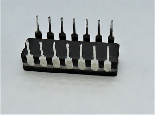 TEXAS INSTRUMENTS JM38510/65003BCA, NAND GATE 2-Element 4-IN 14 Pin CERAMIC DIP - Picture 3 of 3