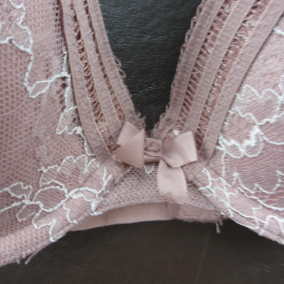 Sutiã M&S 32C rosa acolchoado com aro fecho ajustável atrás - Imagem 3 de 4