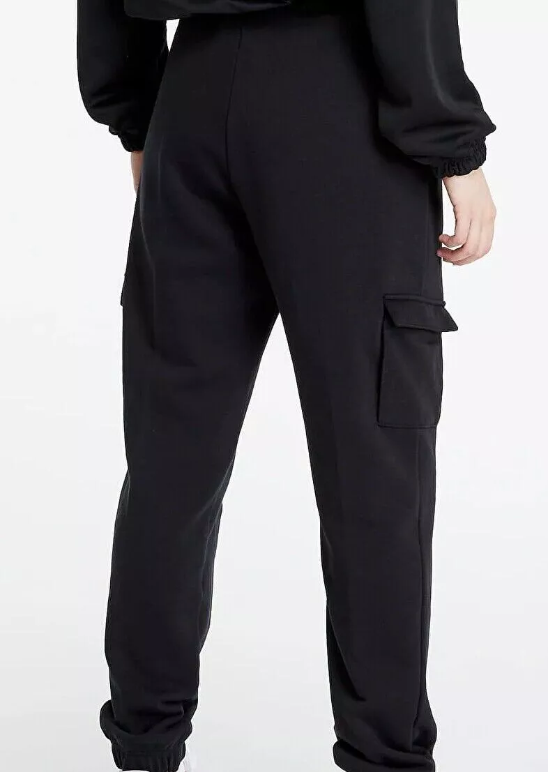 Nike swoosh cargo pocket sweatpants in black hot sale